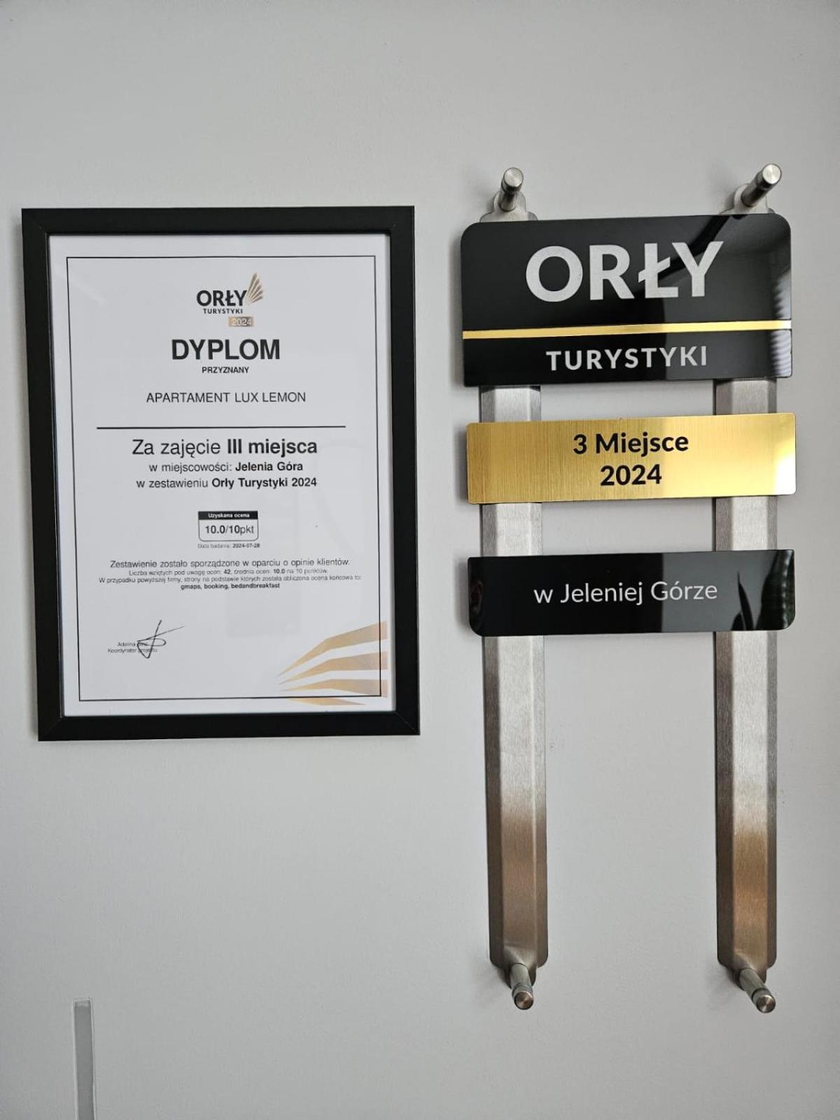 Apartament Lux Lemon イェレニャ・グーラ エクステリア 写真